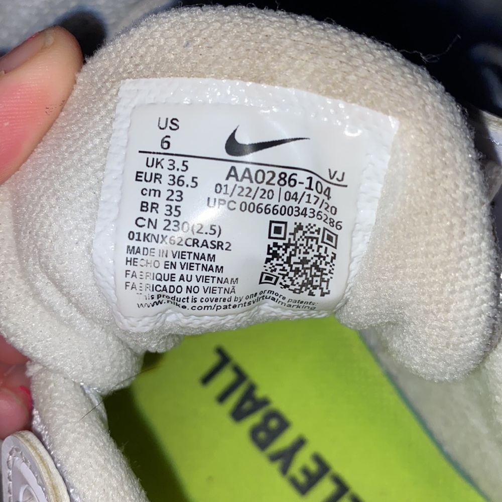 nike hyperace volleyball shoes - Picture 9 of 11